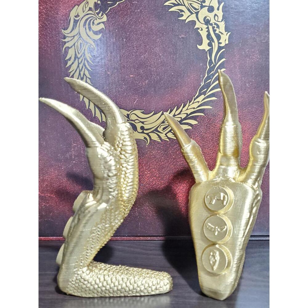 Skyrim Golden Dragon Claw - Skyrim Christmas Present - Oblivion Streaming Gift - Picture 1 of 2